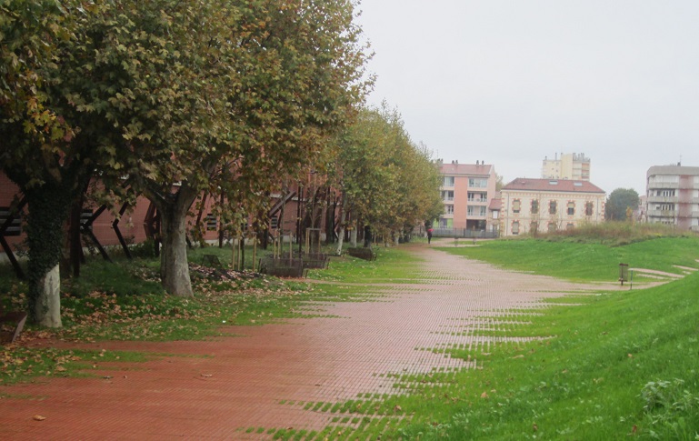 El tejido cerámico Flexbrick recubre el sendero del Jardín Niel en Toulouse