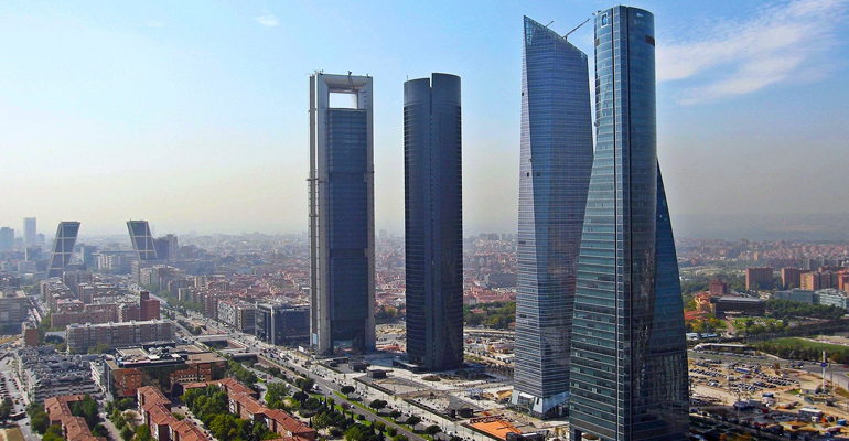 El auge del alquiler de temporada reduce la oferta de alquiler tradicional y encarece los precios en grandes ciudades