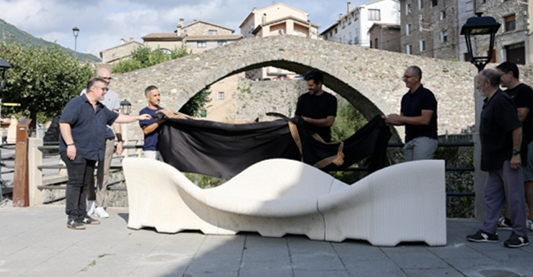 Banco hormigon 3d Pobla de Lillet 3 - DPArquitectura