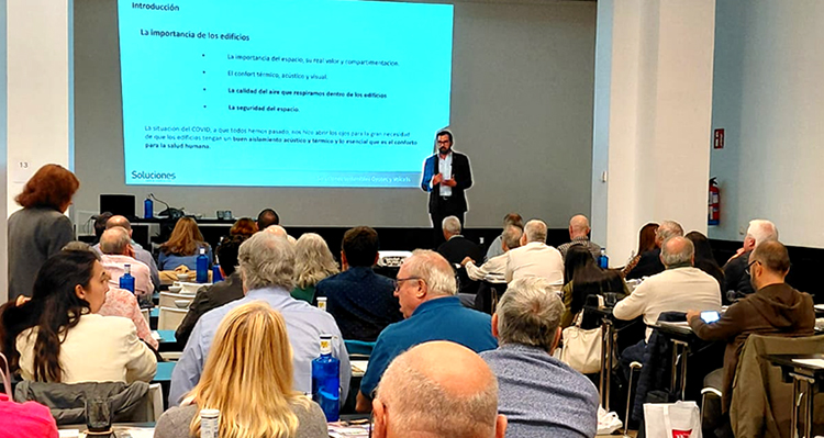 Volcalis destacó las cualidades de su lana mineral en el encuentro de arquitectura y construcción DPA Madrid