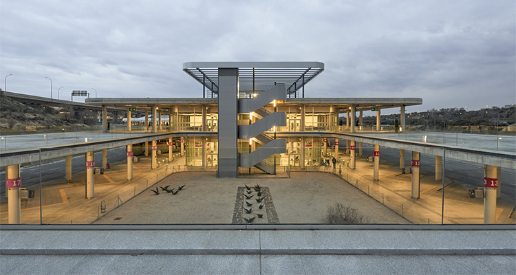 Comenza colabora en la remodelación de la estación de autobuses de la T4 del Aeropuerto de Madrid-Barajas con su sistema de barandillas de vidrio