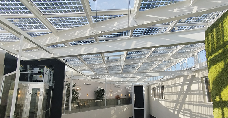 Hotel Ribera de Triana integra vidrio fotovoltaico para impulsar la eficiencia energética en Sevilla