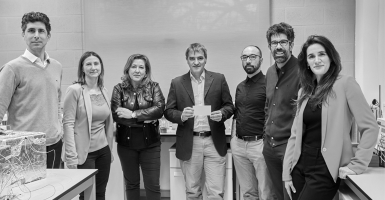 Materiales fotónicos para reducir el calor urbano: Photokrete y Breinco presentan soluciones activas en edificación