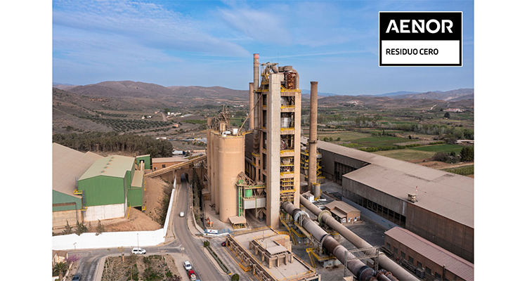 La planta de Cemex en Morata de Jalón, primera cementera en Europa en obtener la certificación ‘Residuo Cero’ de Aenor