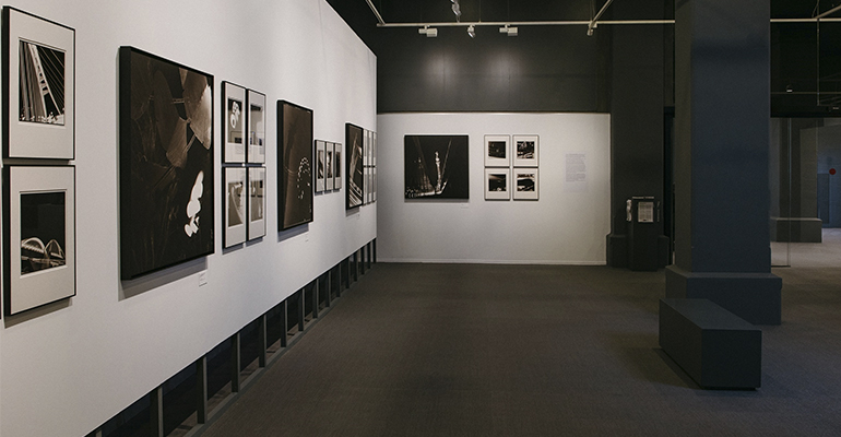 Rehabilitación patrimonial en el Born: 118 STUDIO WORKS renueva el vestíbulo y sala expositiva del Arxiu Fotogràfic de Barcelona