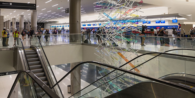 Schindler instala 65 ascensores y 31 escaleras mecánicas en el aeropuerto internacional Salt Lake City