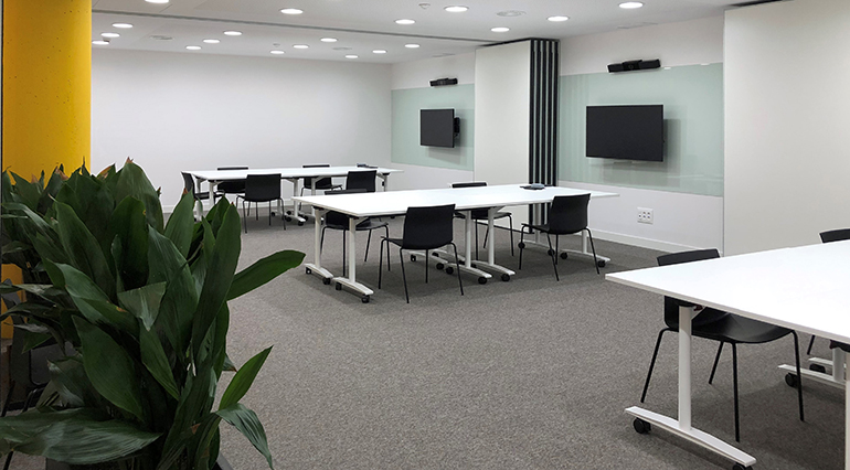 titan-pro-oficinas-pintura-sostenible-coworking