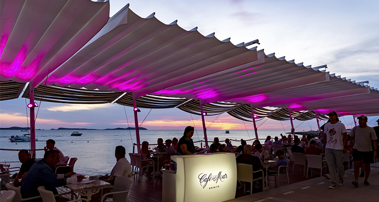 Toldos Aneas Cafe Mar 4