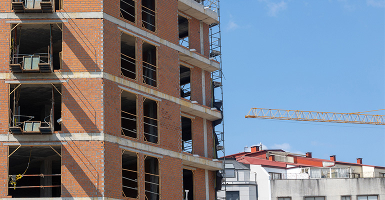 El coste de construcción sube un 3,66% en 2025 y acumula un alza del 32% desde 2020, según UVE Valoraciones