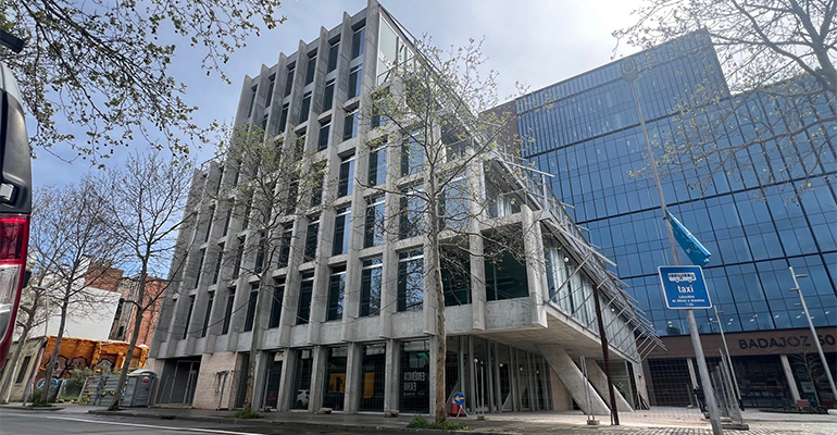 Vidrios Saint Gobain Edificio Llull 2 - DPArquitectura
