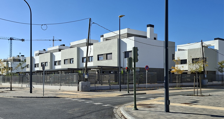 Villas del Tíber incorpora soluciones de aislamiento para reducir fugas de aire y puentes térmicos