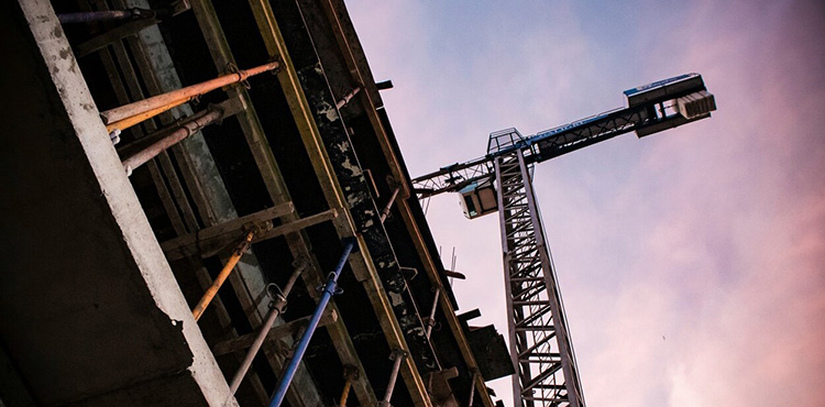¿Qué es la lana mineral y por qué se utiliza en la construcción?